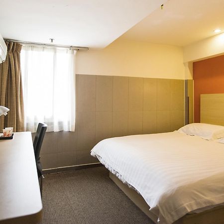 Motel Huzhou Hongqi Road Екстериор снимка